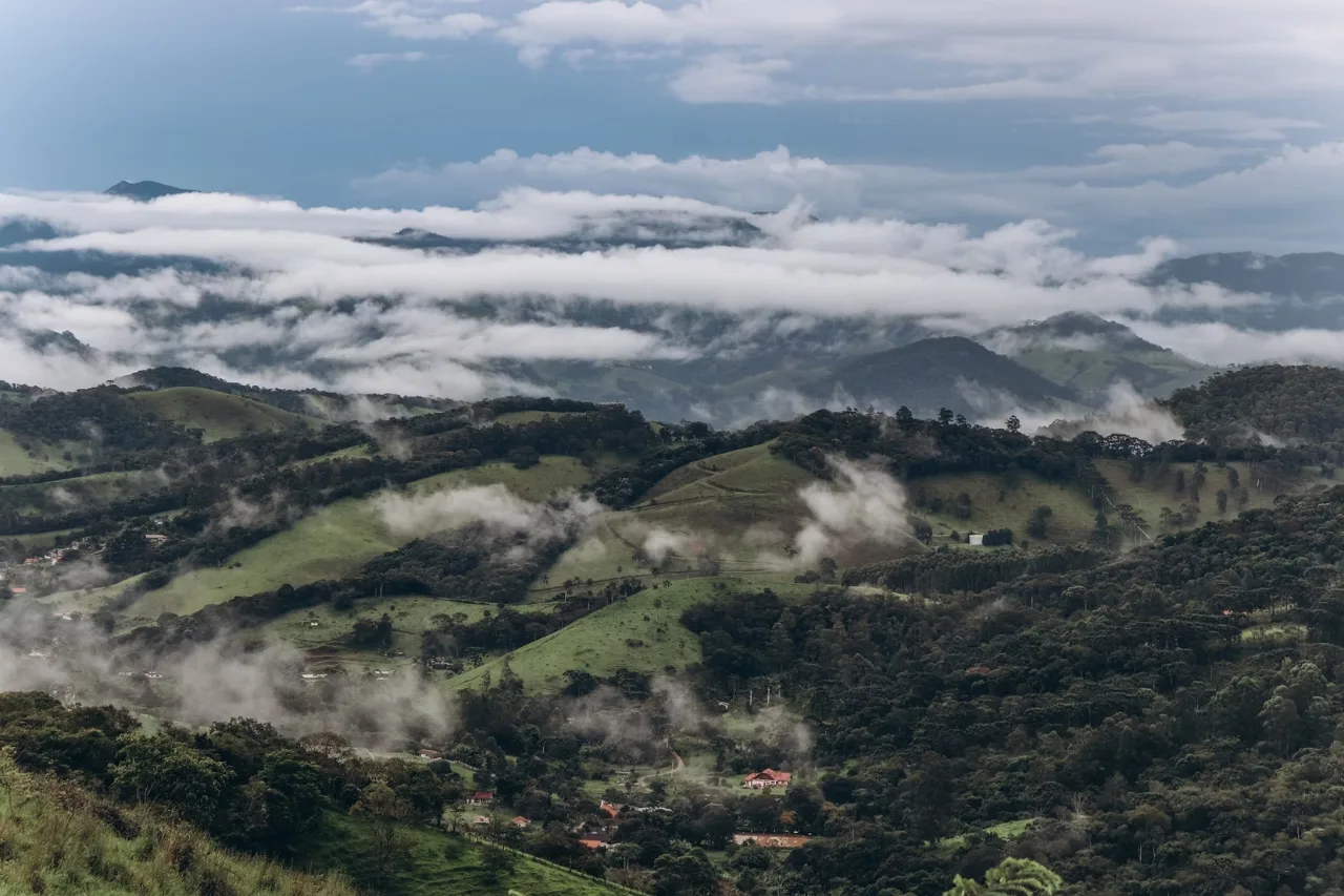 Aproveite o Feriado em Campos do Jordão: Festival de Inverno, Atividades para Crianças e Shows Incríveis 1 mirante campos do jordao