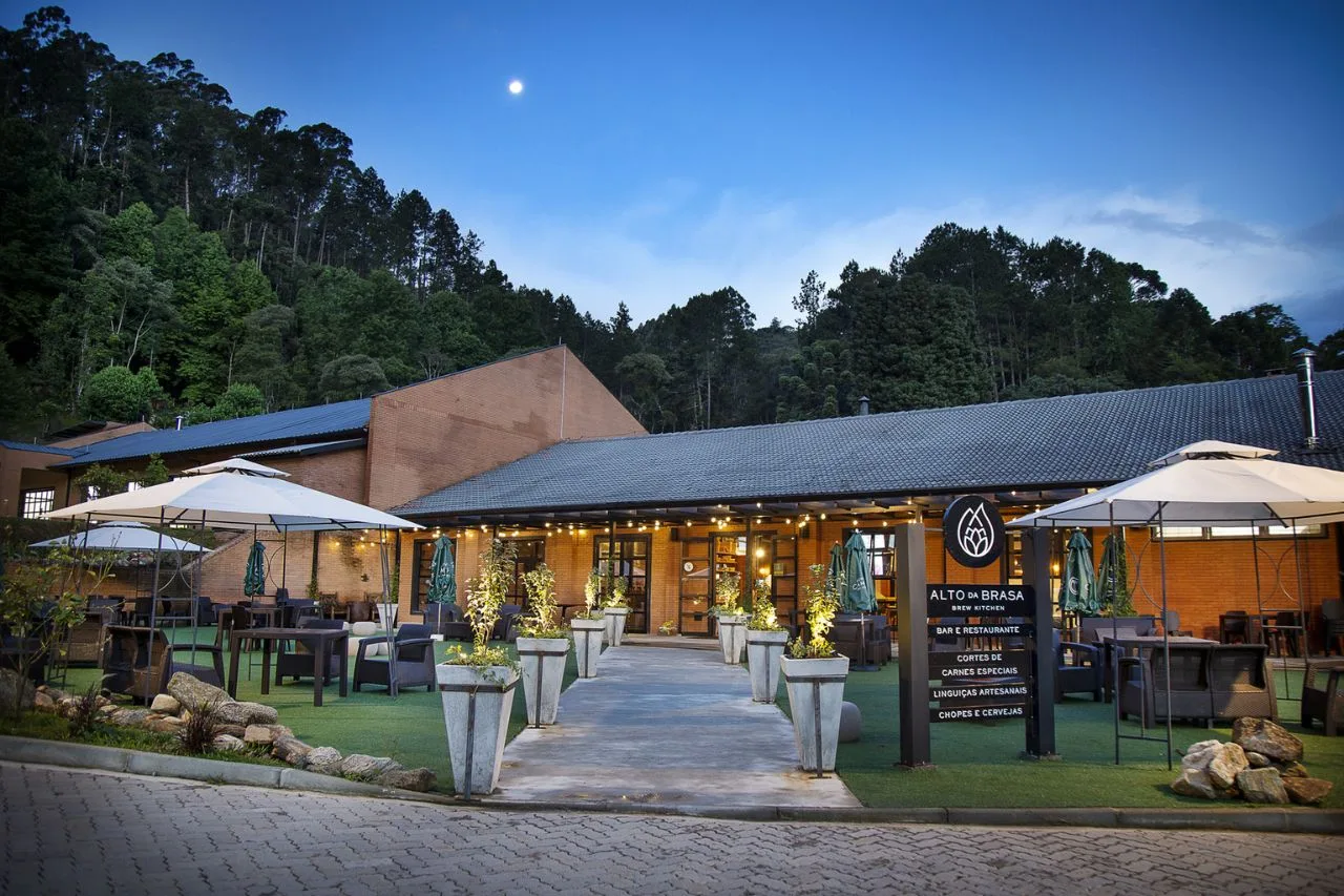 Parque da Cerveja: Um Refúgio Cervejeiro em Campos do Jordão 4 alto brasa